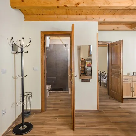 Apartamento Gorgeous In With Wi-fi