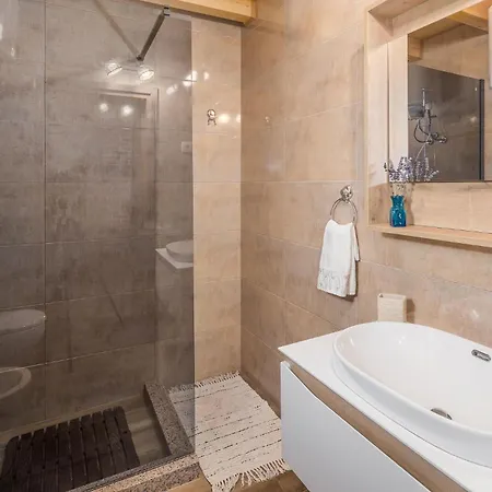 Apartman Gorgeous In With Wi-fi Groznjan